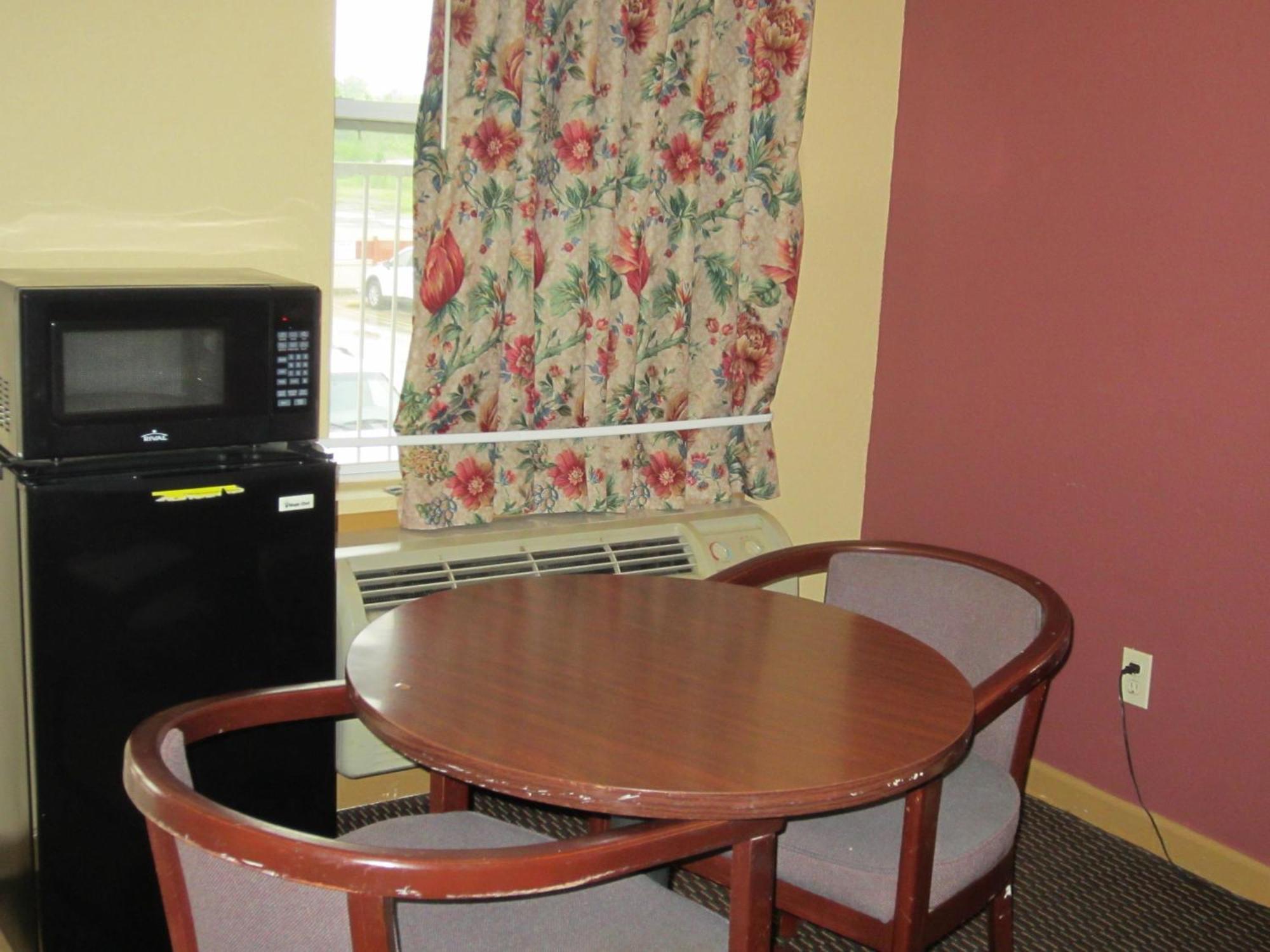 First Western Inn - Fairmont City Quarto foto